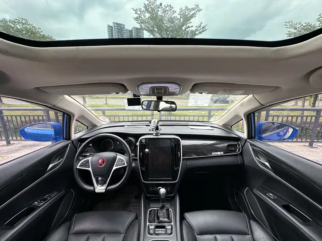 BYD MAX