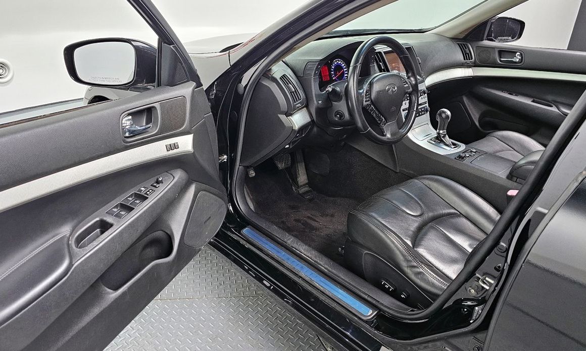 Infiniti G