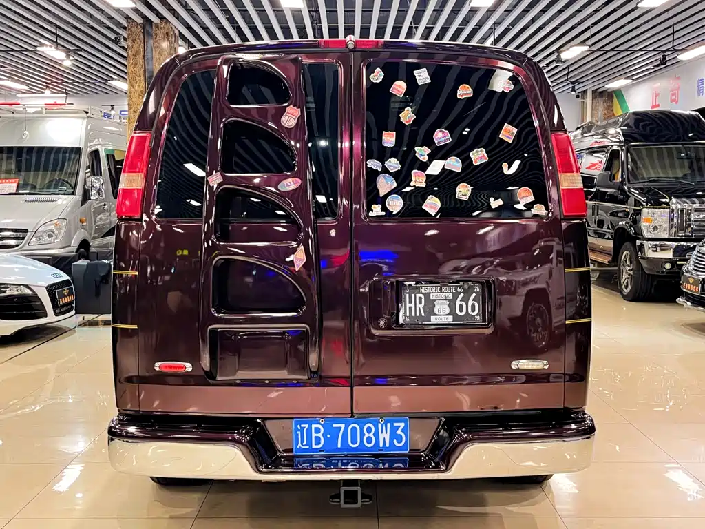 GMC Savana