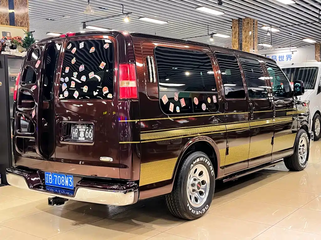 GMC Savana