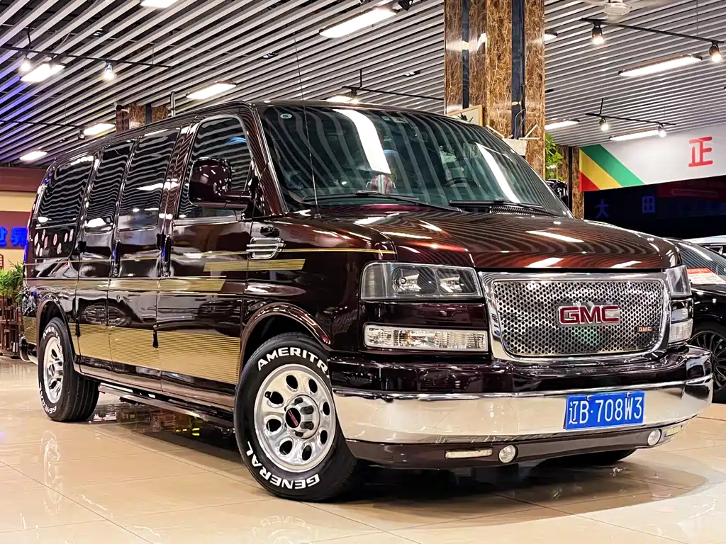 GMC Savana