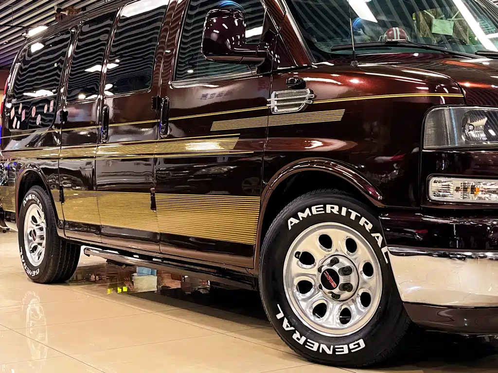 GMC Savana
