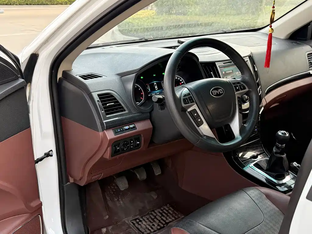 BYD Surui