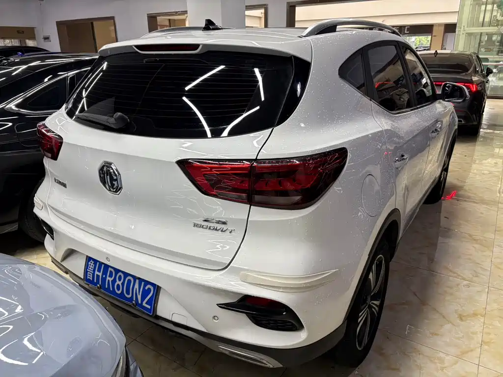 MG ZS