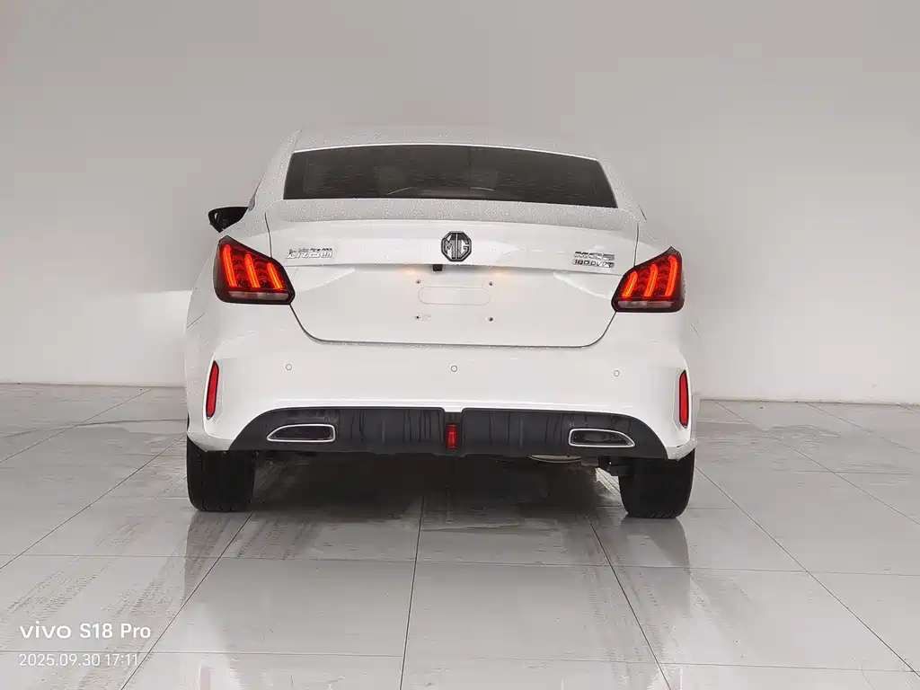 MG MG5