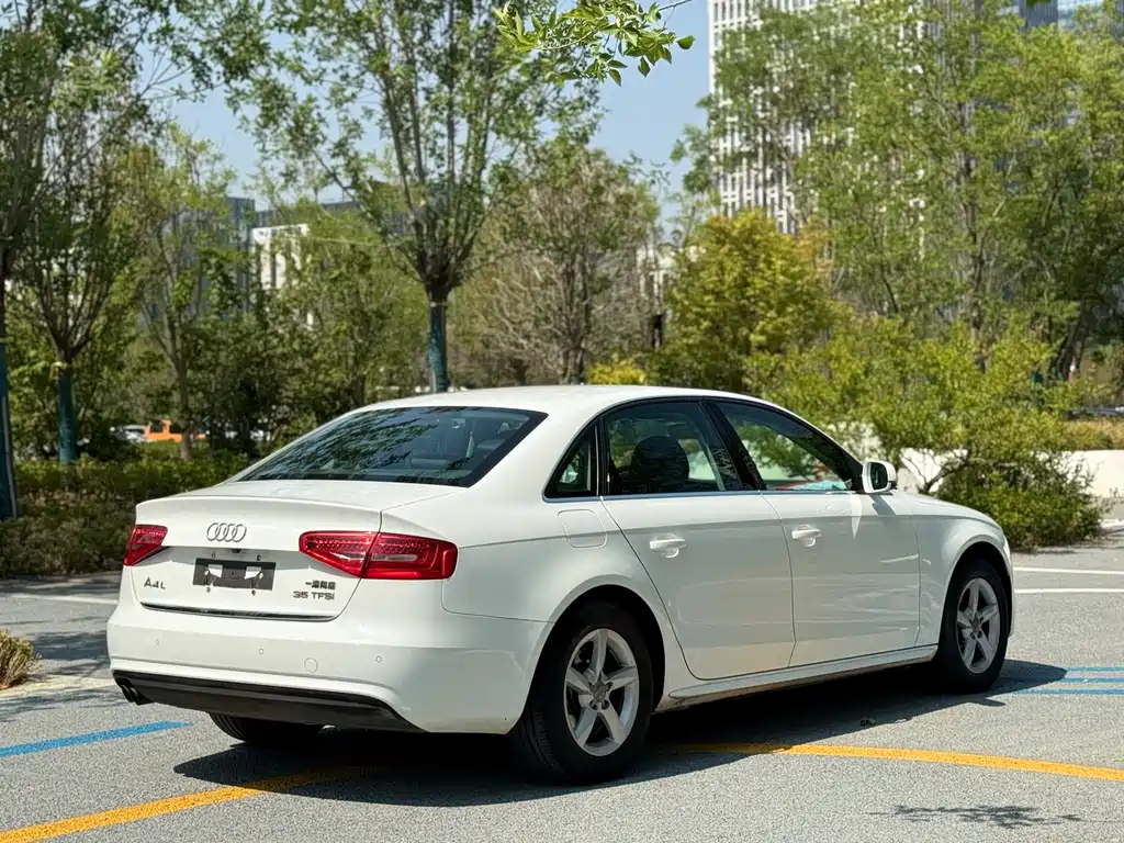 Audi A4L