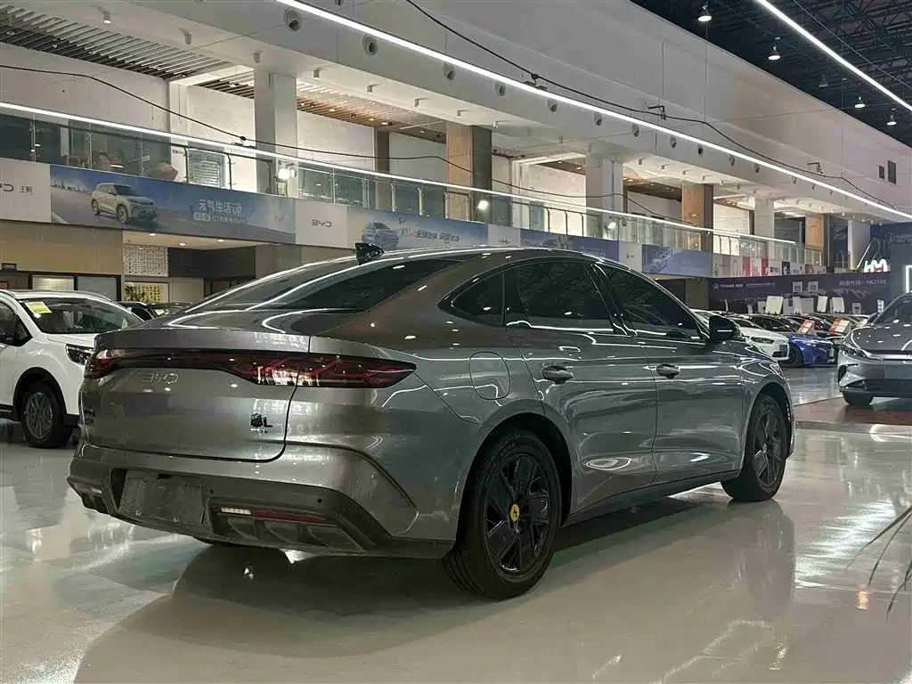 BYD Qin L