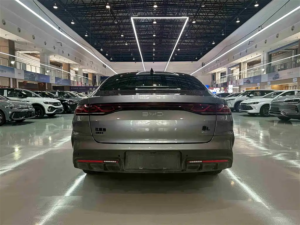 BYD Qin L