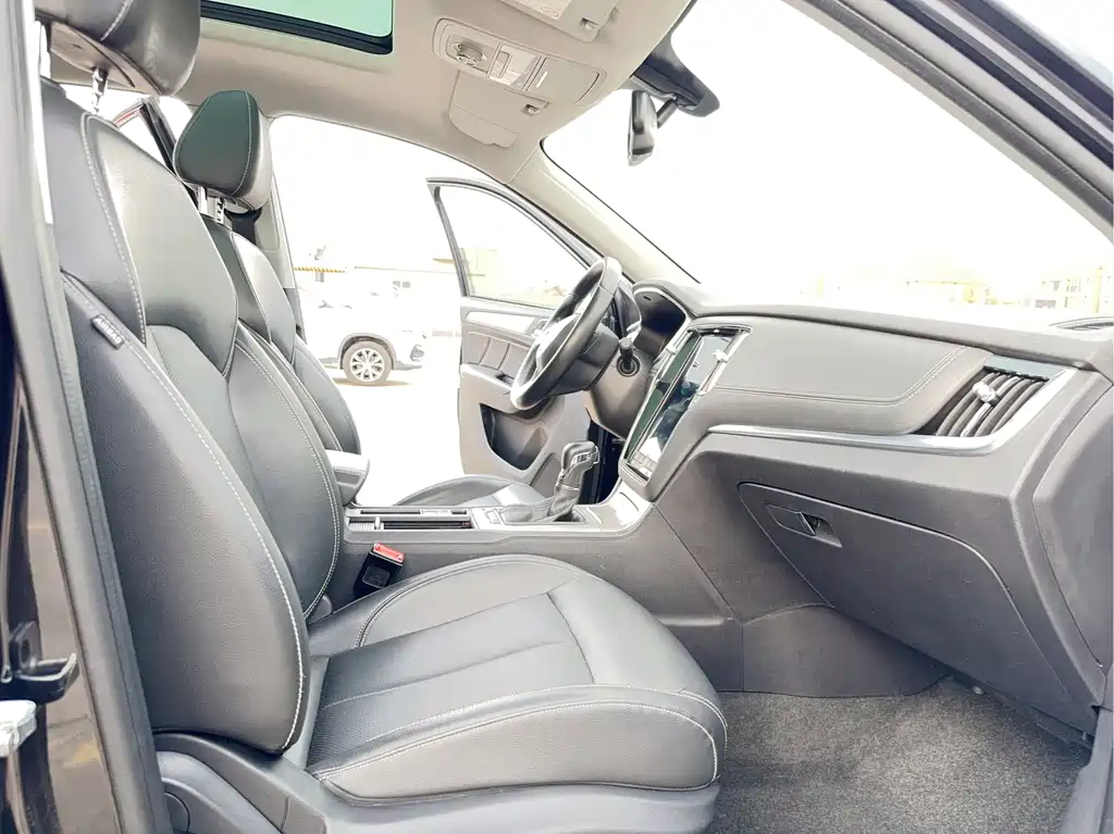 Roewe RX5 New Energy