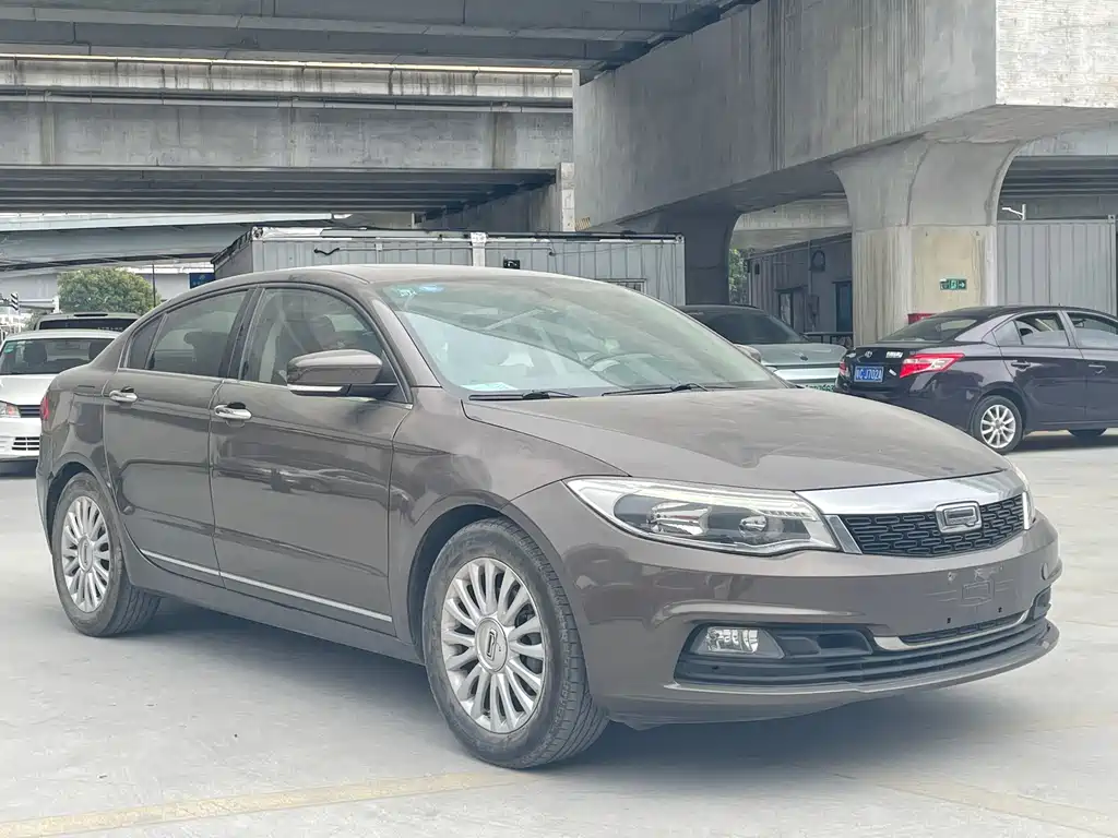 Qoros Qoros 3
