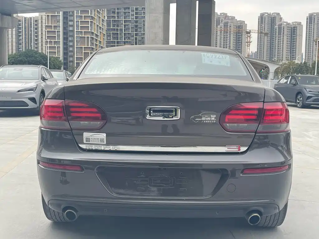 Qoros Qoros 3
