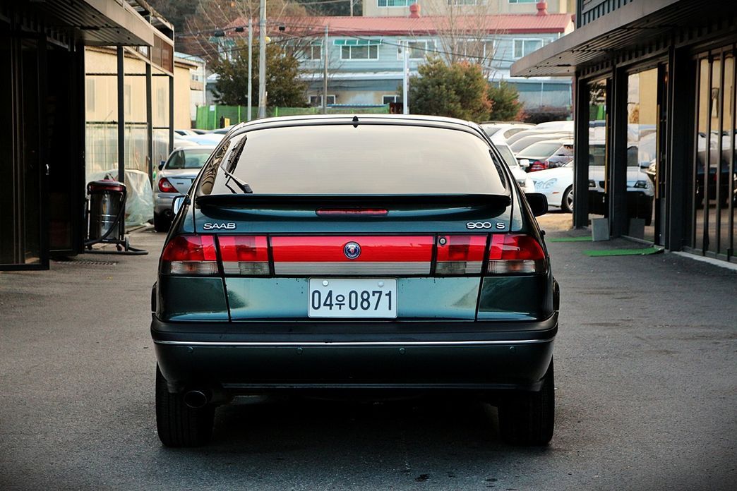 Saab 900