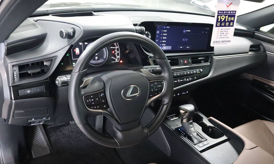 Lexus ES