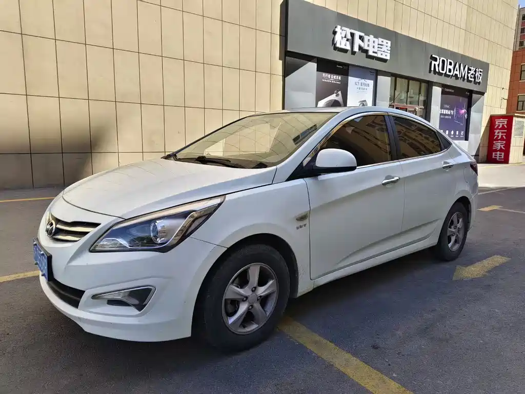 Hyundai Verna