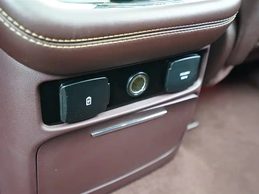 Lincoln Navigator