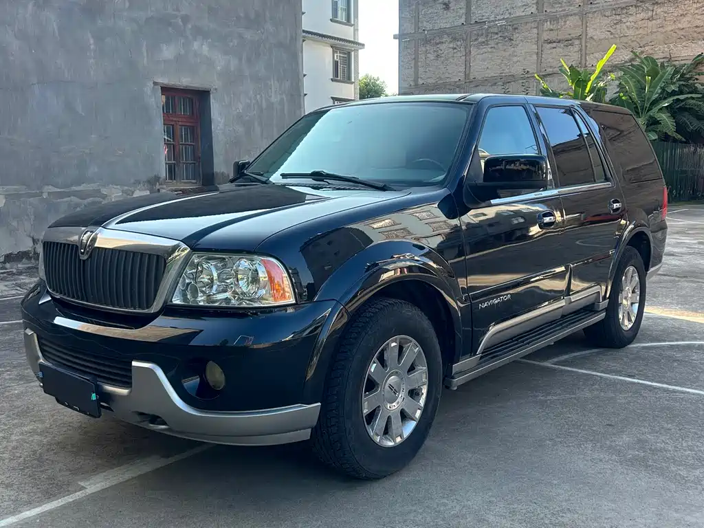 Lincoln Navigator