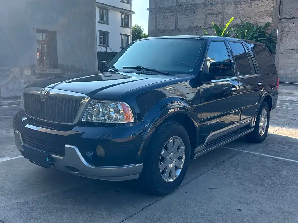 Lincoln Navigator