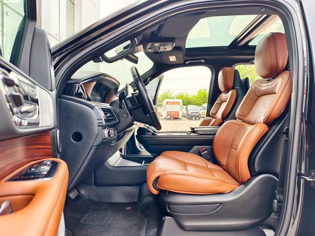 Lincoln Navigator