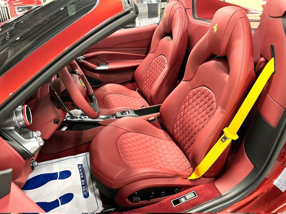 Ferrari F8