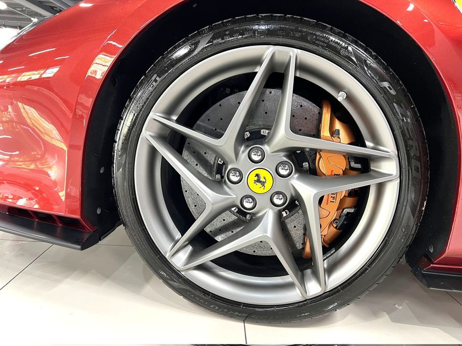 Ferrari F8