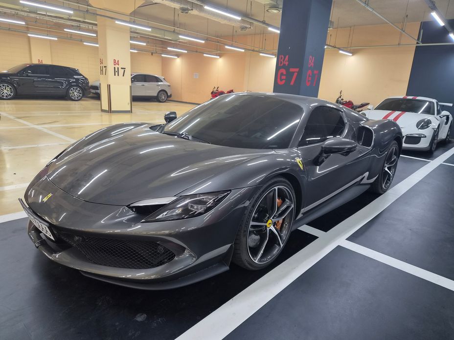 Ferrari 296