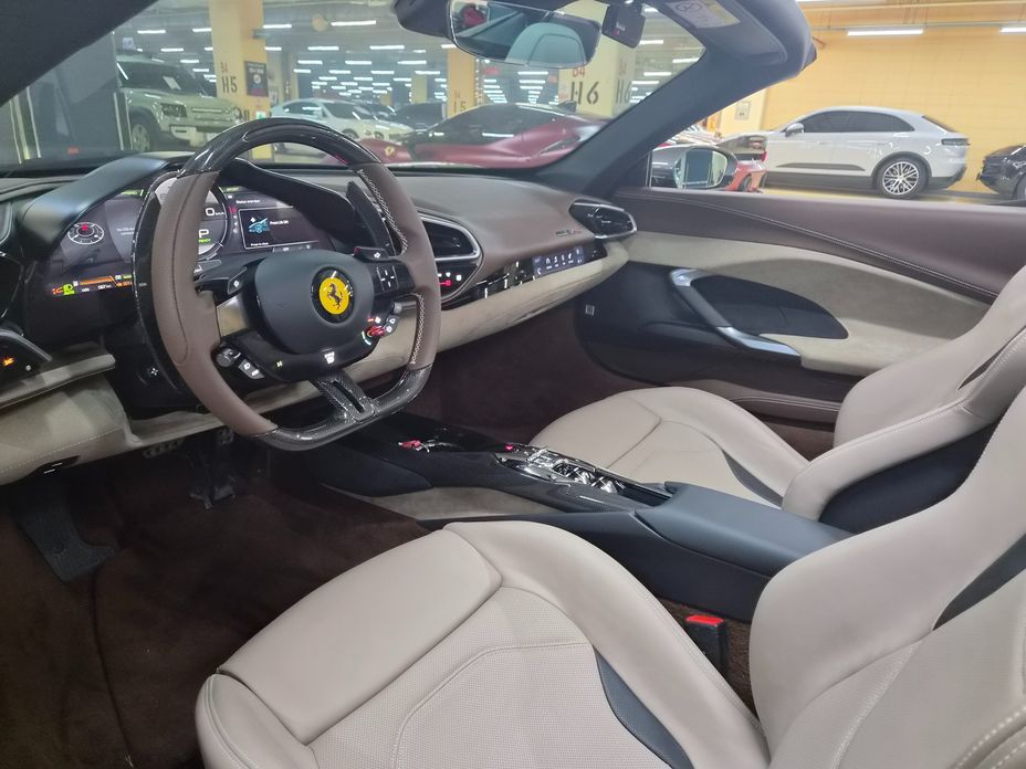 Ferrari 296