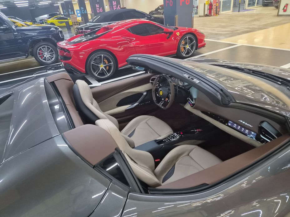 Ferrari 296