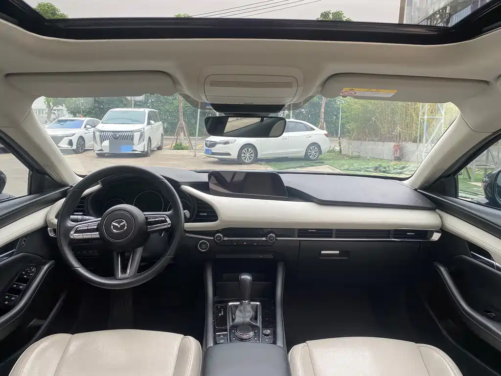 Mazda 3 Axela
