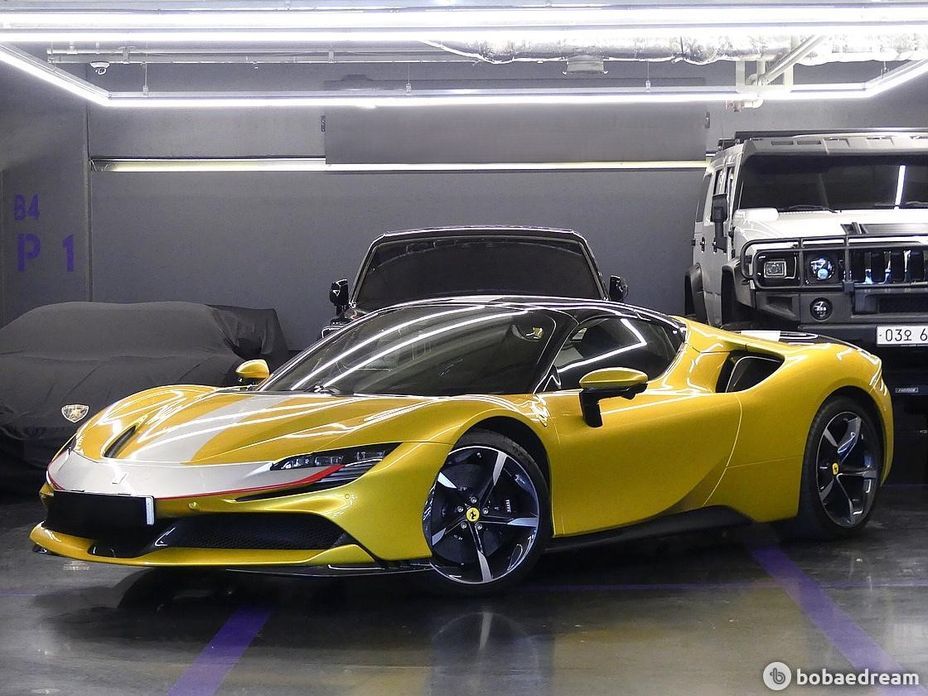 Ferrari SF90