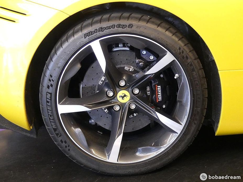 Ferrari SF90