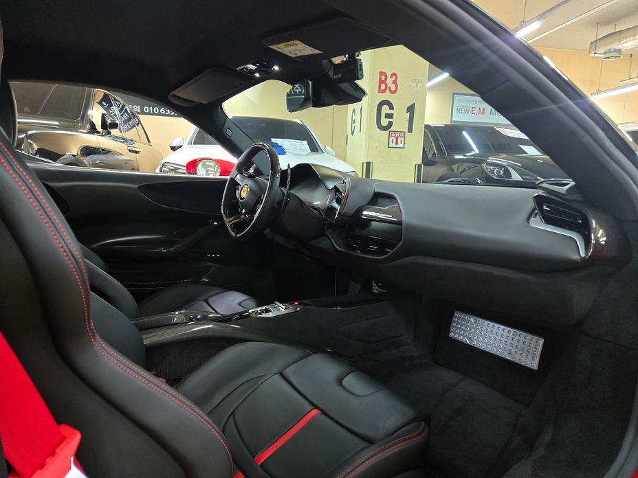Ferrari SF90