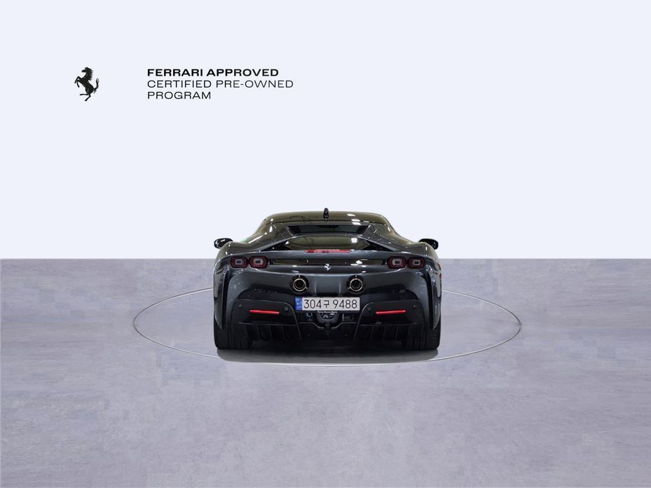 Ferrari SF90