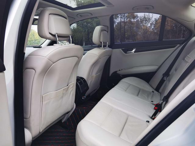 Mercedes-Benz Mercedes-Benz C-Class
