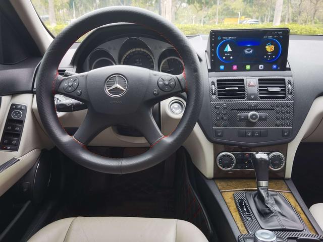 Mercedes-Benz Mercedes-Benz C-Class