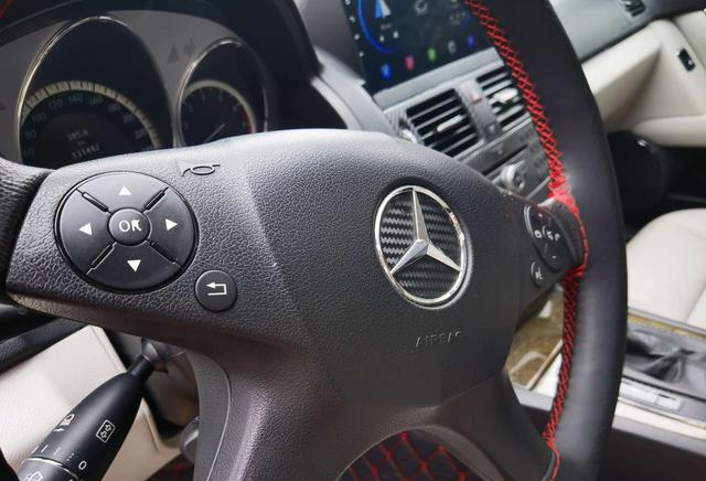Mercedes-Benz Mercedes-Benz C-Class