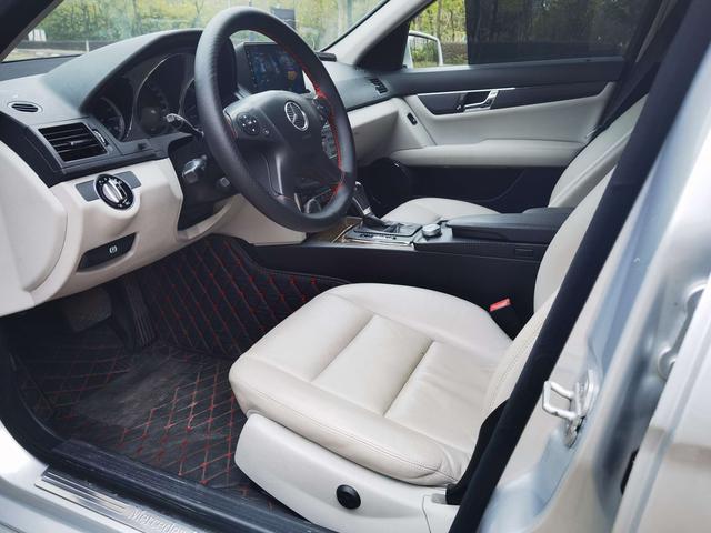 Mercedes-Benz Mercedes-Benz C-Class