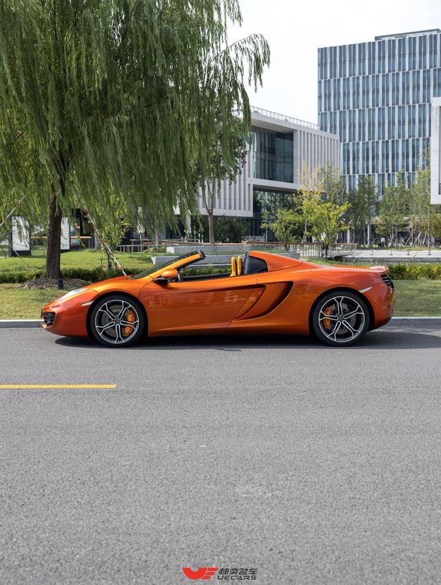 McLaren McLaren 12C