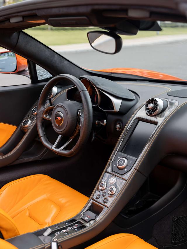 McLaren McLaren 12C