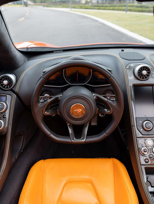 McLaren McLaren 12C