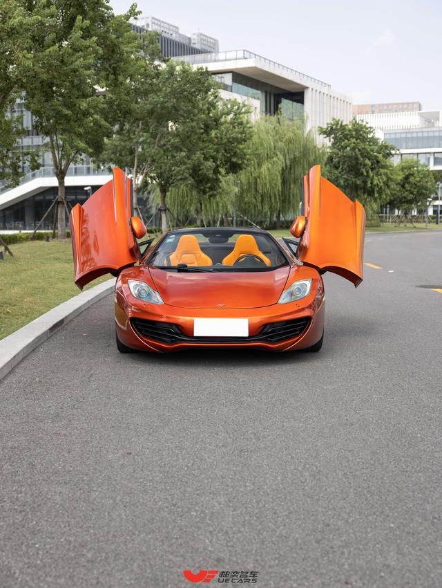 McLaren McLaren 12C