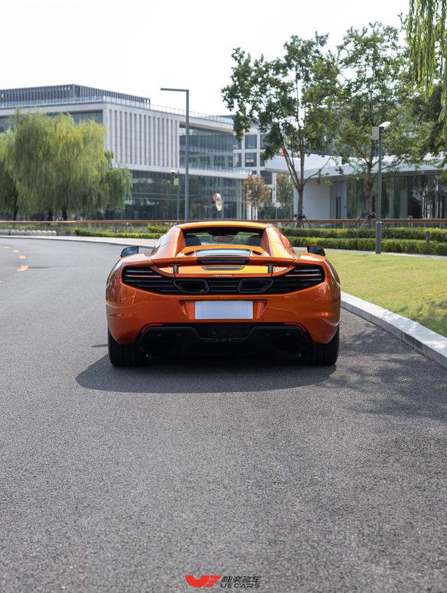 McLaren McLaren 12C