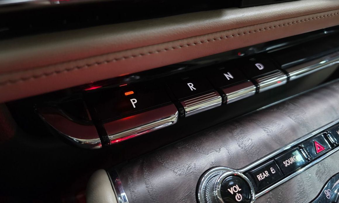 Lincoln Aviator