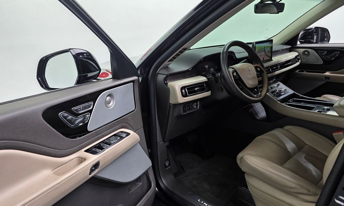 Lincoln Aviator