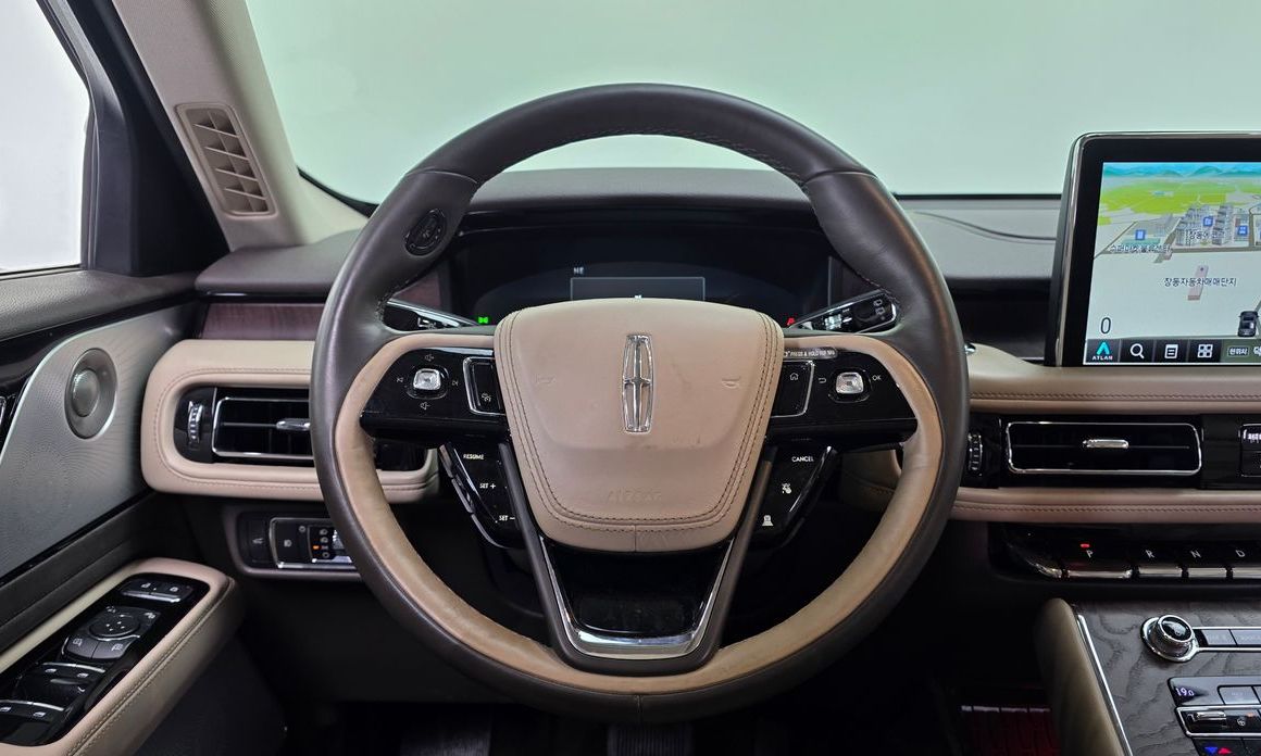 Lincoln Aviator