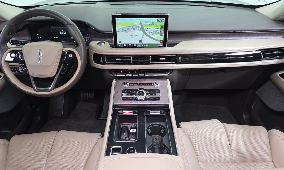 Lincoln Aviator