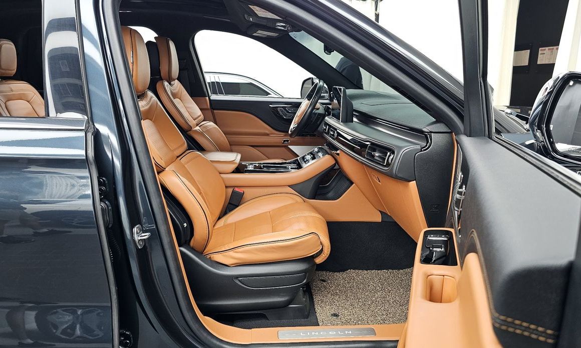 Lincoln Aviator