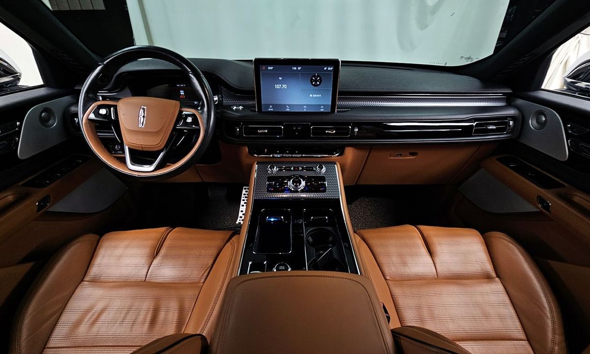 Lincoln Aviator