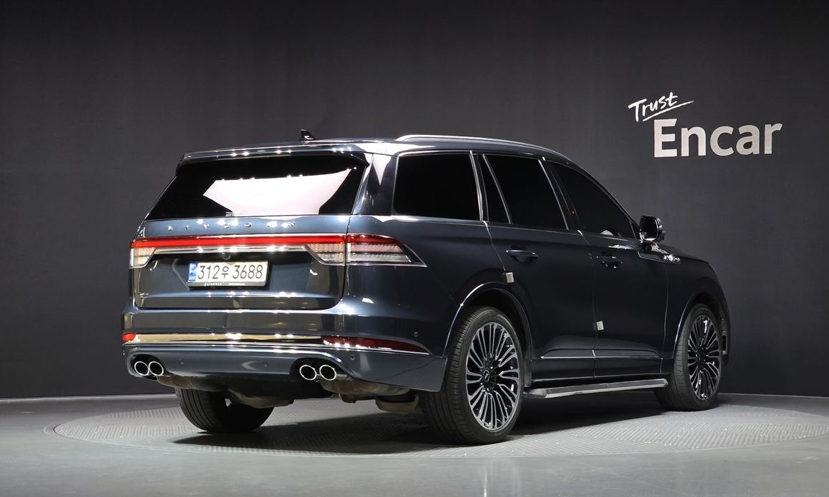 Lincoln Aviator