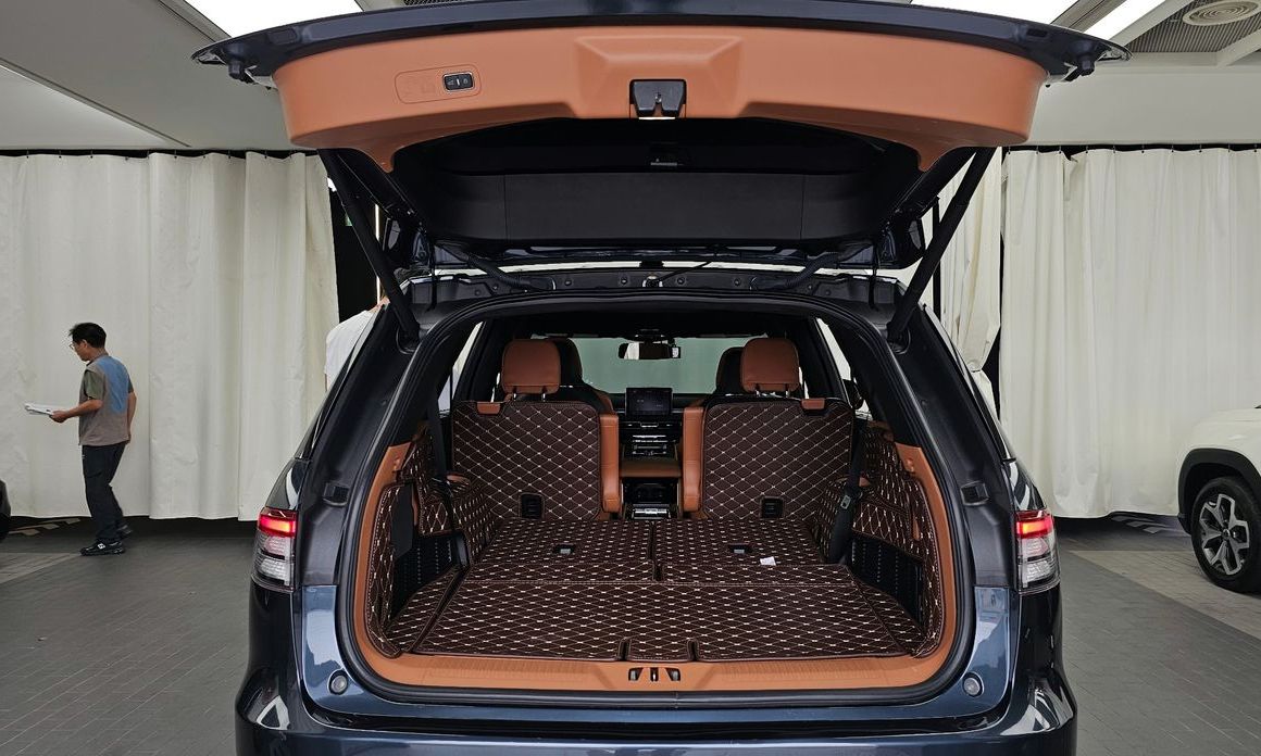 Lincoln Aviator