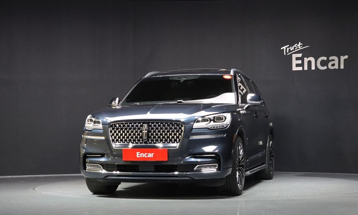 Lincoln Aviator